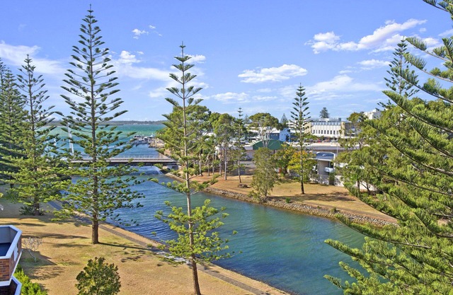 Sundial 503 - Location, Views & Quality To Match