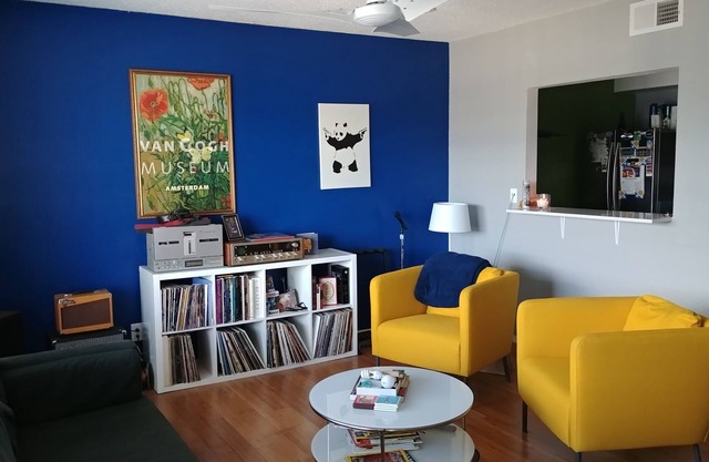 Sunny Condo in North Central Austin