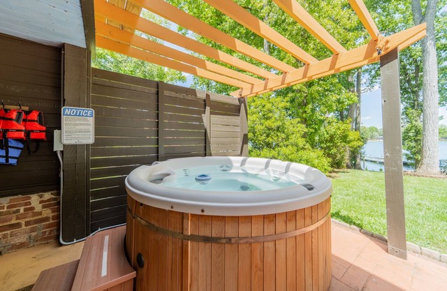 Sunny Daze by SoCharm | Hot Tub and Great Views