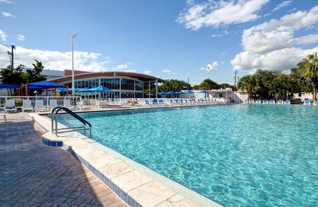 Sunny Landings *Florida*