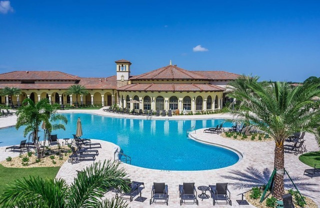 SUNNY PARADISE VACATION-GRAND PARADISO VENICE