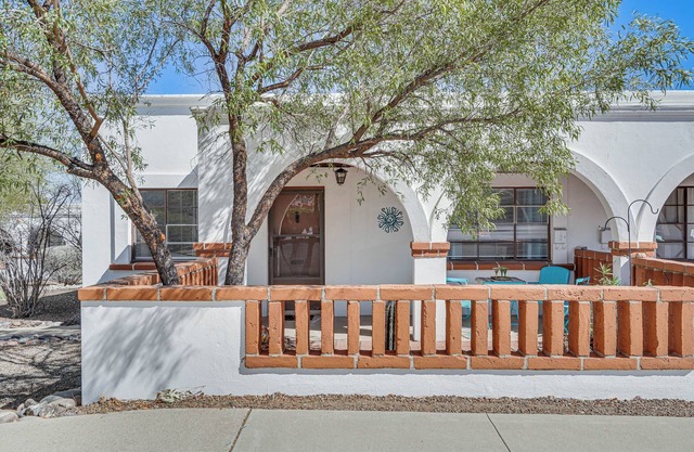 Sunny Retreat w/Private Patio in Green Valley!