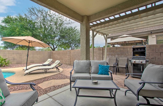 Sunny Surprise Vacation Rental w/Pool, Near Golf!