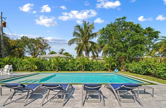 Sunny Vista by Rove Travel - Family Home with Heated Pool and Firepit