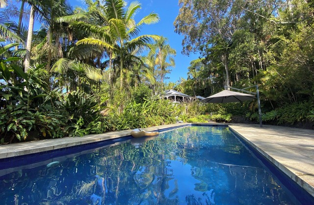 Sunnycrest Hinterland Heaven, Between Byron and Bangalow