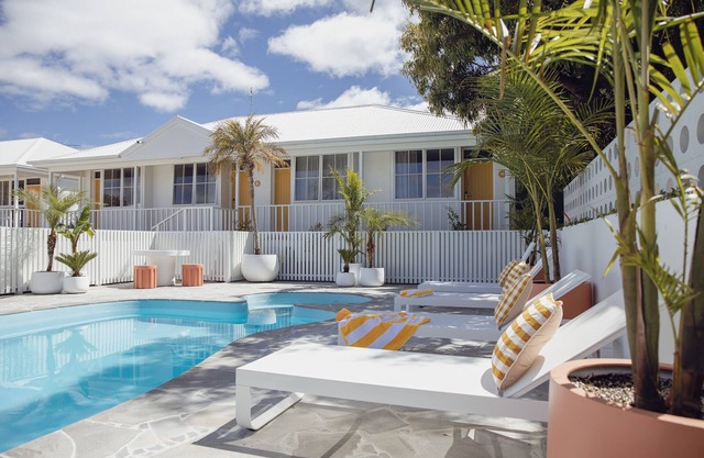 Sunnymead Hotel