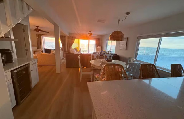 Sunset Beach Cottage North