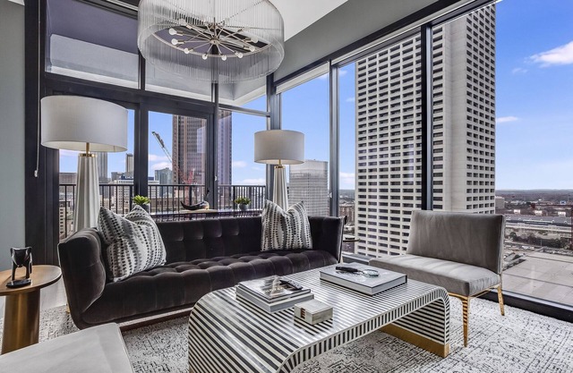 Sunset Boulevard by Atlanta Luxury Rentals