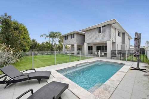 Sunset House at Pelican Waters