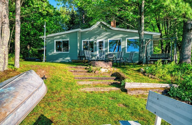 Sunset Point Lake Cottage, Sauna + Aquapark Access