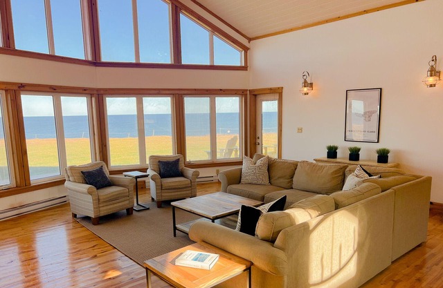 Sunset Point - Oceanfront, walk to Cousin's shore beach, great multi-family