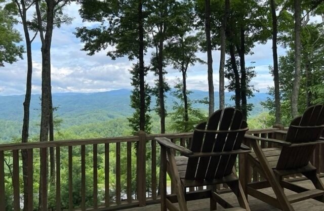 Sunset Ridge-Log Cabin,Views,Deck,Trails