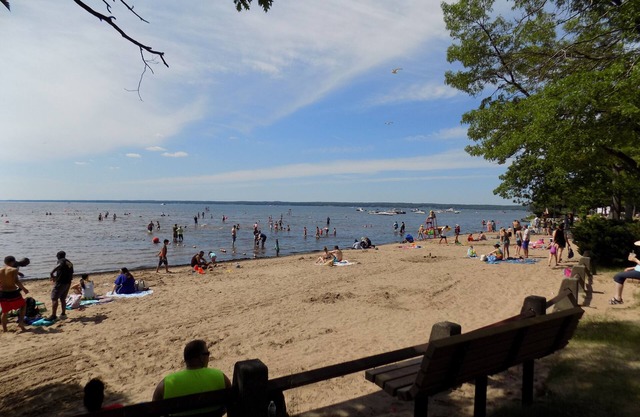 Sunsets and Relaxation on Oneida Lake: Water, Lake front and Pet Friendly!