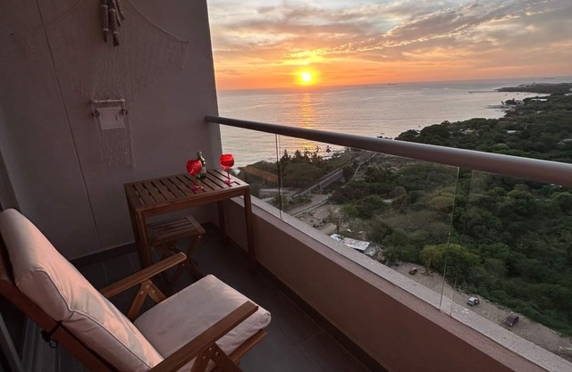 Sunsets over the sea - Cozy Loft