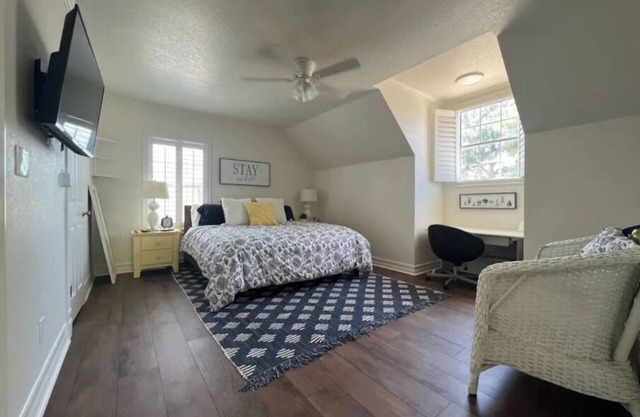 Sunsets & Shows! Gorgeous, Private 1 BR Listing!