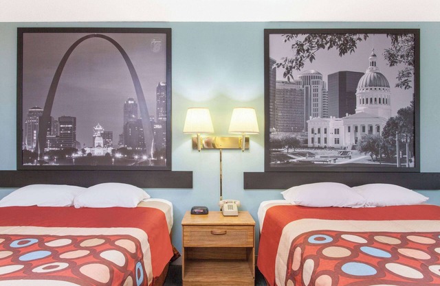 Super 8 by Wyndham Carthage