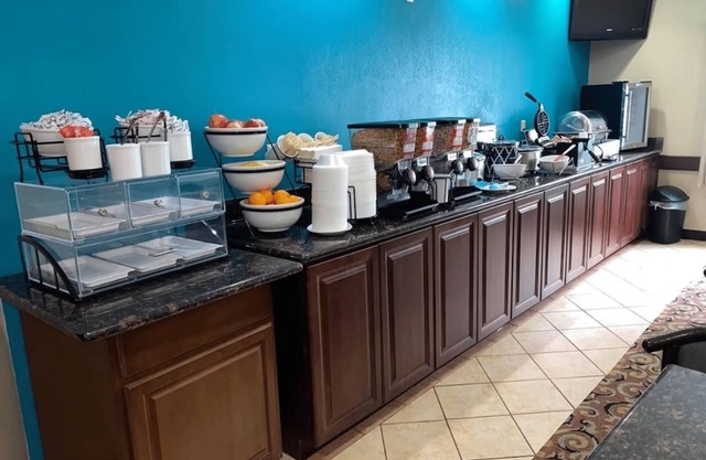 Super 8 by Wyndham Great Bend