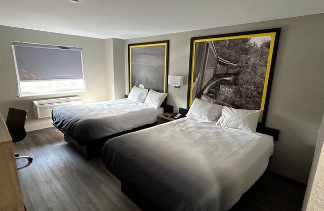 Super 8 by Wyndham Lewiston Auburn Area
