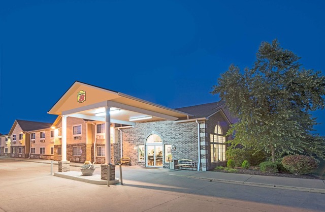 Super 8 by Wyndham Richmond