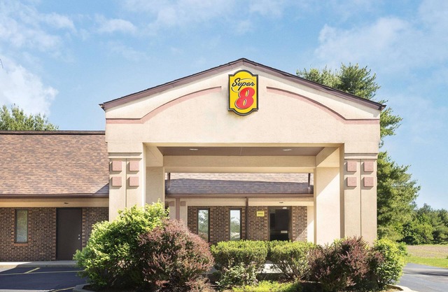 Super 8 by Wyndham Taylorville IL