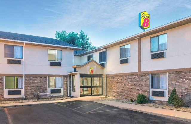 Super 8 by Wyndham Tilton/Lake Winnipesaukee