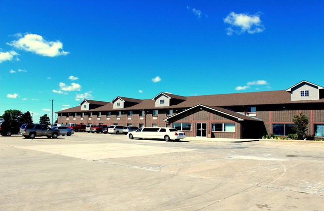 Super 8 by Wyndham Missouri Valley