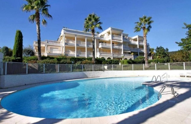 Superb 2-room apartment Mandelieu