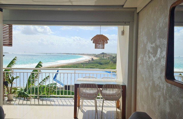 Superb 2-room apartment with sea view