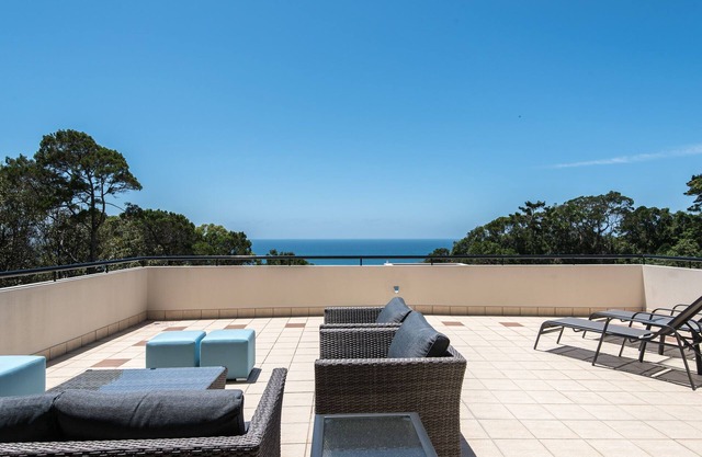Superb location, wonderful views, delightfully comfortable