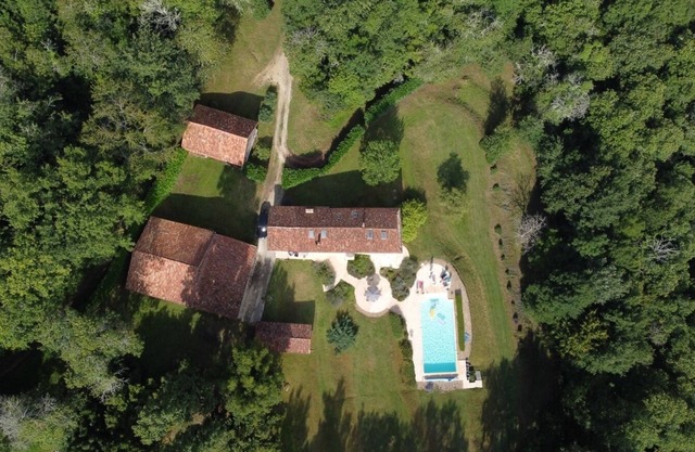 Superb Traditional Stone Farmhouse dating from the 16th Century