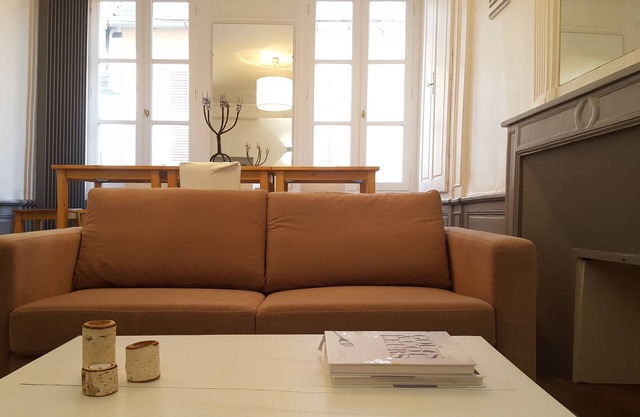 Superb triplex in hyper center of Rodez