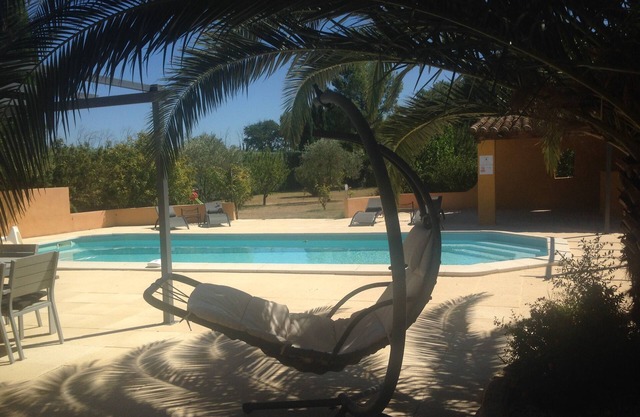 SUPERB VILLA CONTEMPORAINE 8/10 pers Gd Piscine chauf