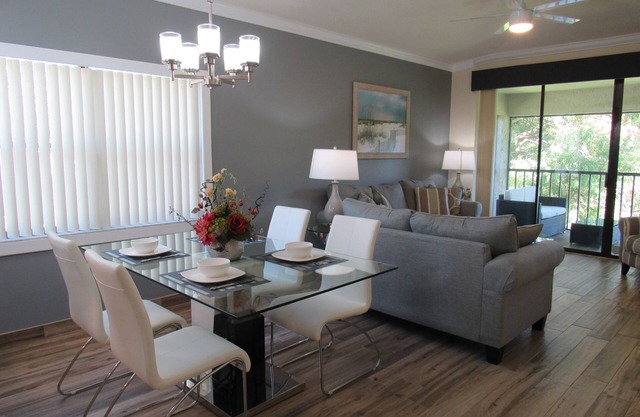 Superb Waterfront Condo! Heated Pools~Lanai~WiFi. By IMG~Beaches~AMI~Restaurants