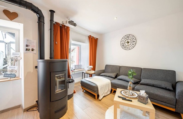 Superbe Maison vue lac Proche Suisse & Stations !