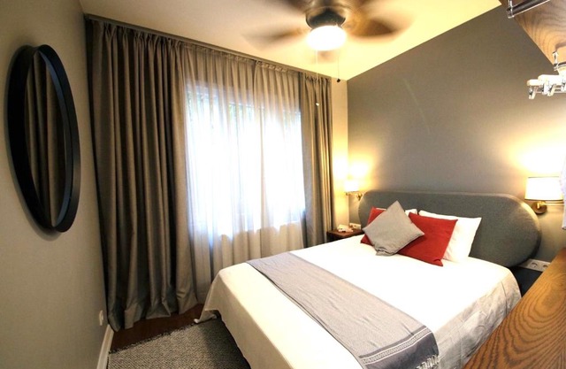 Superior refurbished flat in the heart of Istanbul