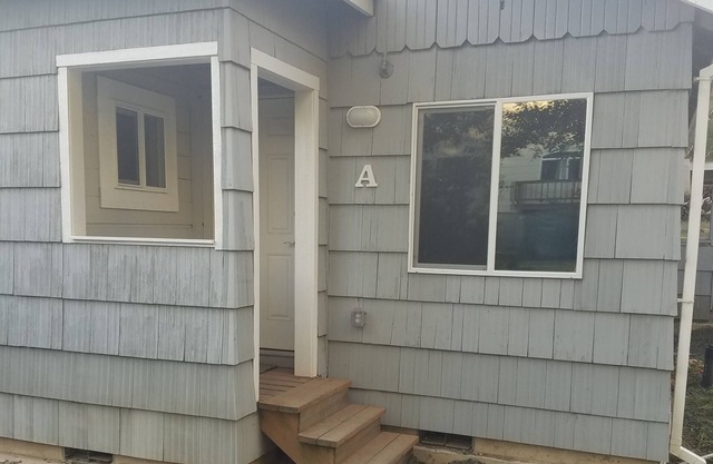 Surf Haven Unit A w/fire pit walking distance to surfing beaches