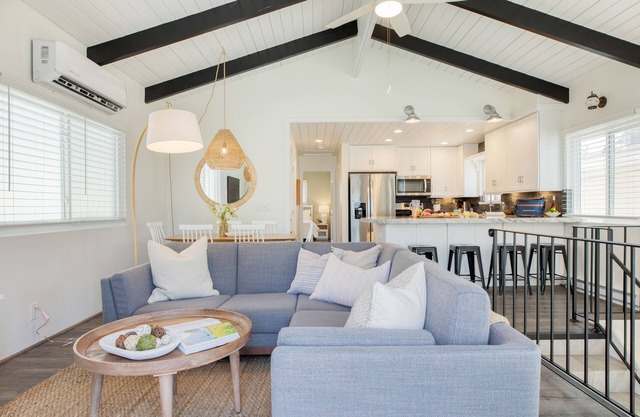 Surfrider II by AvantStay | Walk to the Beach + Balcony