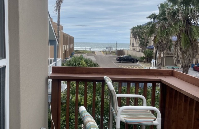 Surfside condo with balcony view, 125 steps to the beach, heated pool, sleeps 6
