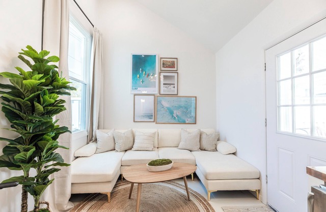 Surfside Style – 2BR/1BA