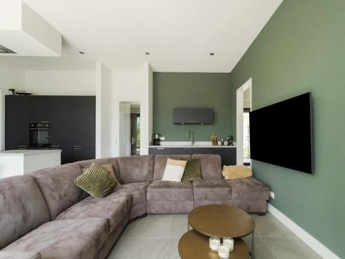Swanky villa in Zeewolde with garden, cleaning included