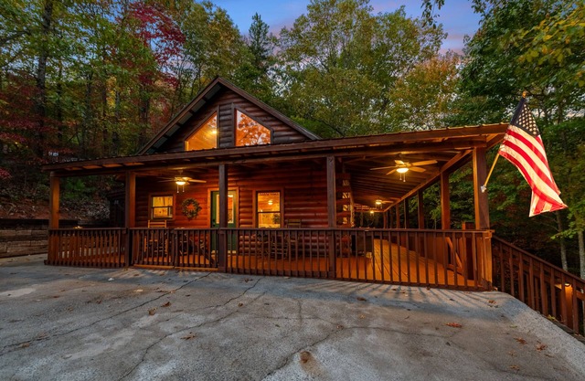Sweet Serenity Cabin located in the BEAUTIFUL Blue Ridge Mountains
