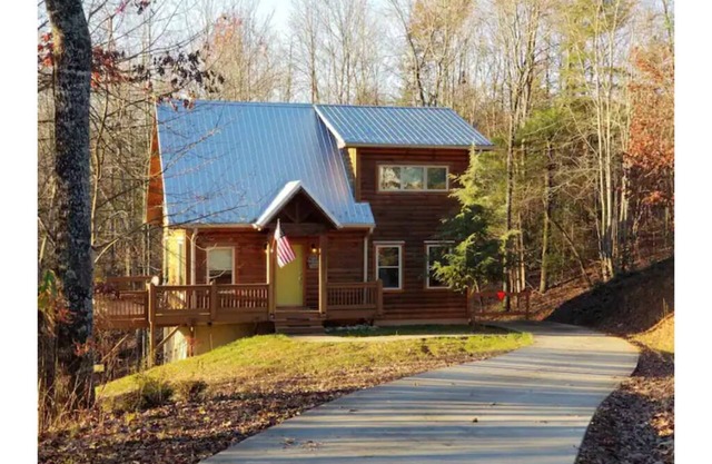 Sweet Water Lodge -Beautiful Cabin in NC Mountains