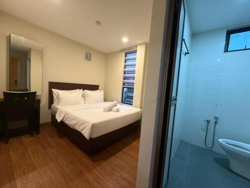 Swing & Pillows - Johor Bahru