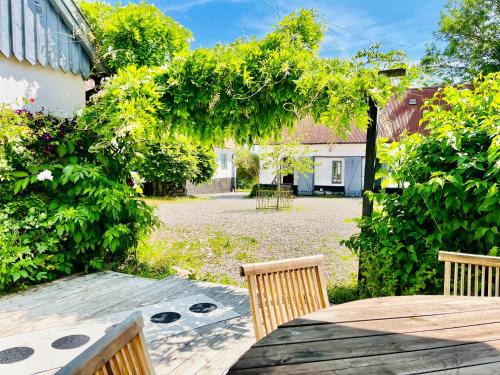 Sydkustens at Tullnäs Vingård