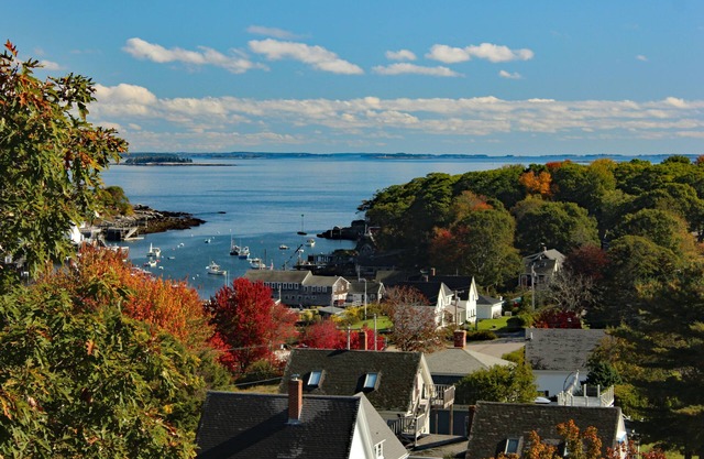 SYLVAN The Moorings, ocean views, close to Pemaquid beach!