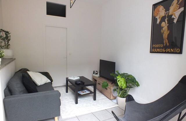 T2 5 min from Michelin & 10 min from center on foot - Quiet and central