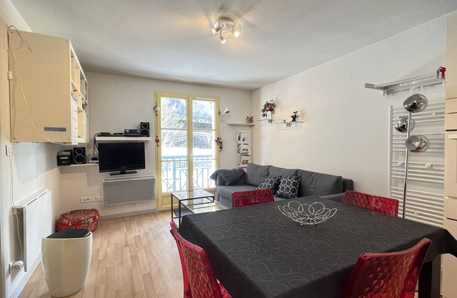T2 alcove confortable pour 4 à 5p. Balcon. Parking