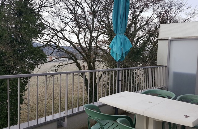 T2 comfortable 56 square meters between lake and mountain