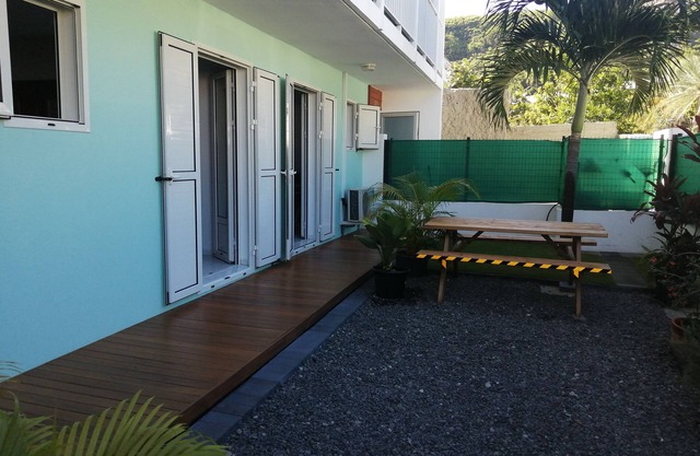 T2 Passiflore, 5min from beaches and shops