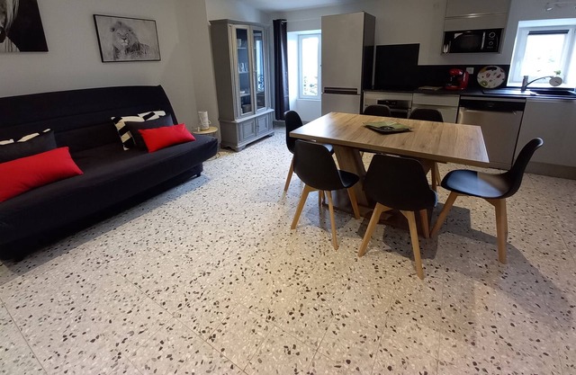 T2 VUE SUR LE Vidourle Refait ET Meuble A Neuf